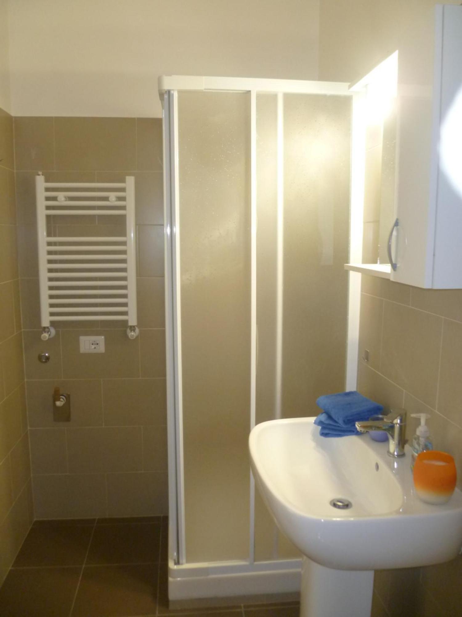 Camere Con Bagno Privato Piazza Bologna Roma Esterno foto