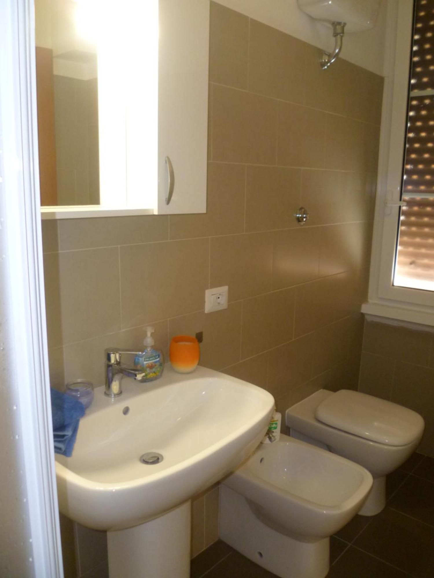 Camere Con Bagno Privato Piazza Bologna Roma Esterno foto